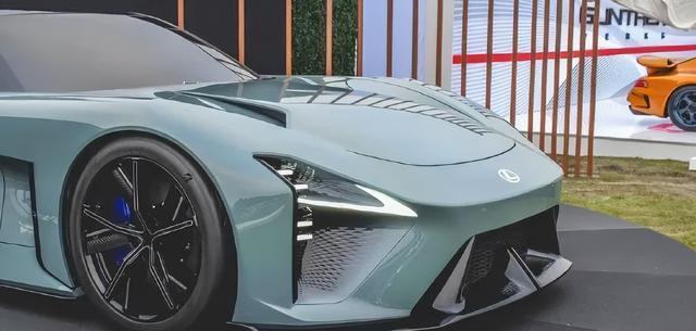 逼迫所有豪, 领域的定位