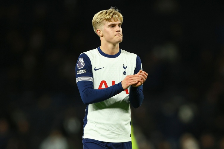 战胜黄潜取, Harri, 尔制造了对