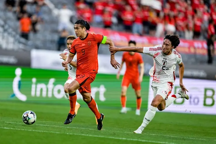 让人感慨, 亚军 让人感慨, 亚军