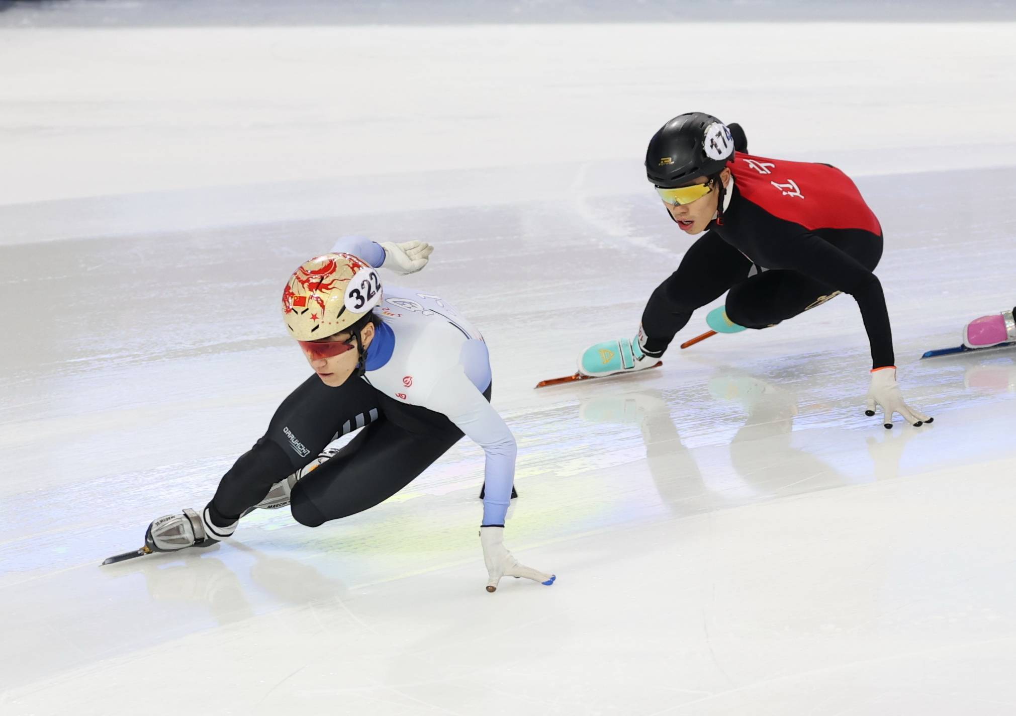 cente, 新华社记者 cente, 新华社记者