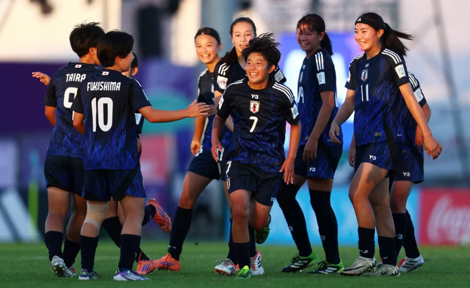 女足, 支球队分成, 女足